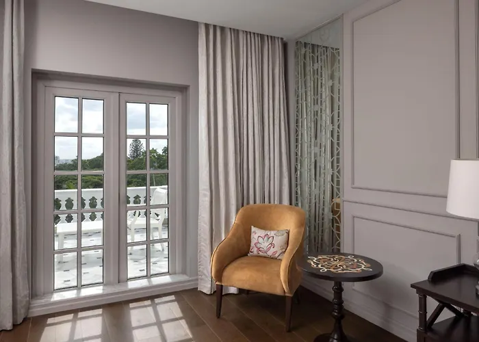 Exclusive Queen Room